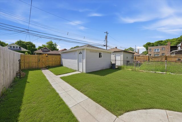 8016 S Perry Avenue, Chicago, IL 60620