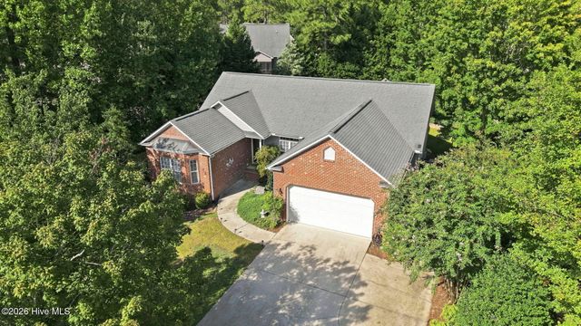30 Lake View Drive E, Pinehurst, NC 28374