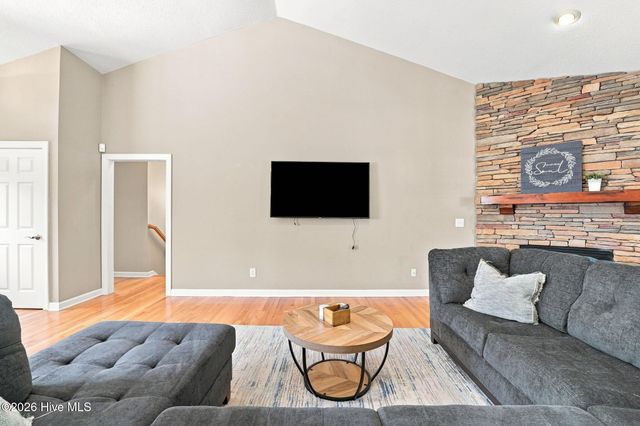 30 Lake View Drive E, Pinehurst, NC 28374