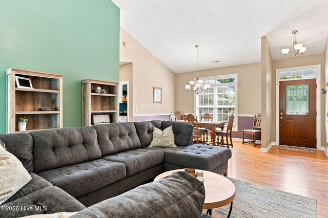 30 Lake View Drive E, Pinehurst, NC 28374