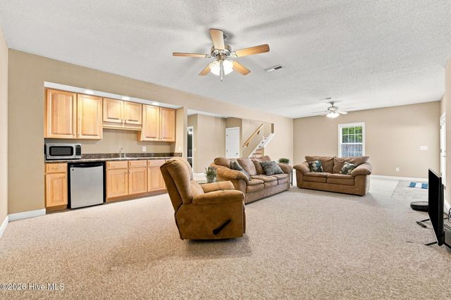 30 Lake View Drive E, Pinehurst, NC 28374
