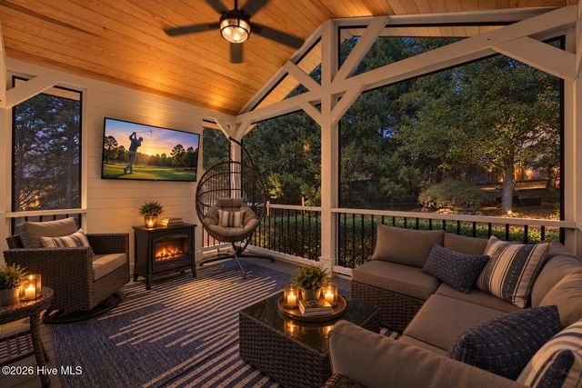 30 Lake View Drive E, Pinehurst, NC 28374