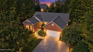 30 Lake View Drive E, Pinehurst, NC 28374