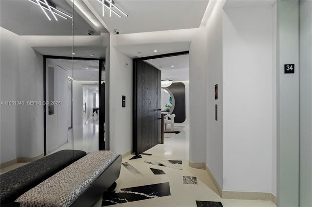 851 NE 1st Ave 3411, Miami, FL 33132