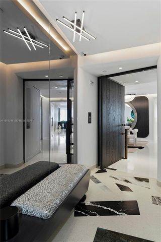 851 NE 1st Ave 3411, Miami, FL 33132