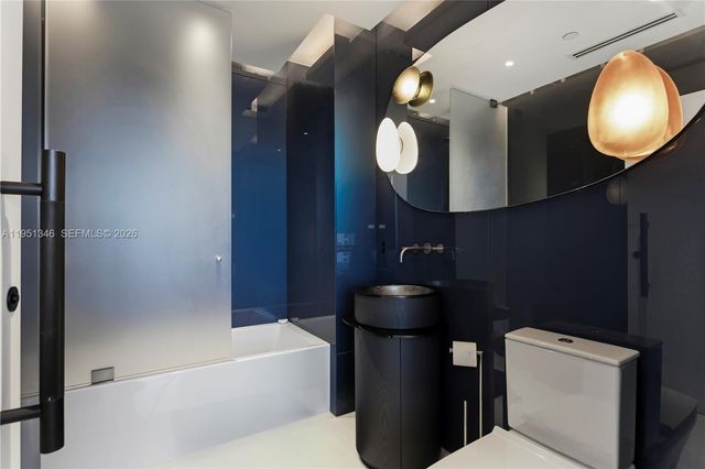 851 NE 1st Ave 3411, Miami, FL 33132