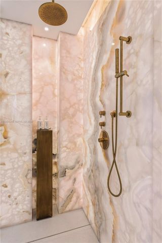 851 NE 1st Ave 3411, Miami, FL 33132