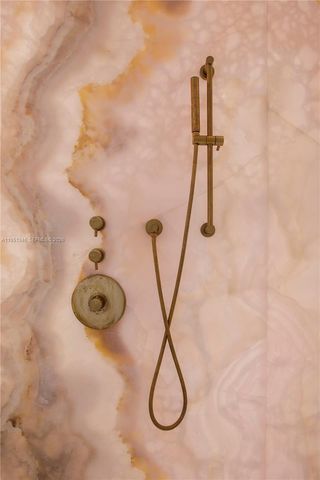 851 NE 1st Ave 3411, Miami, FL 33132