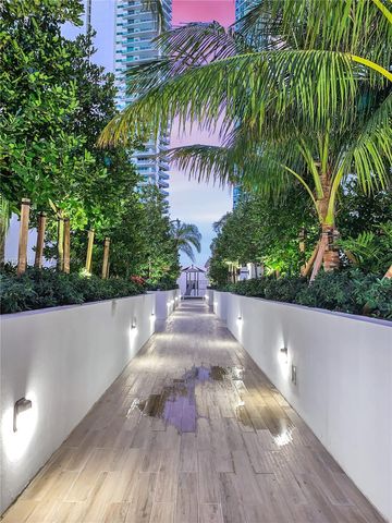 851 NE 1st Ave 3411, Miami, FL 33132