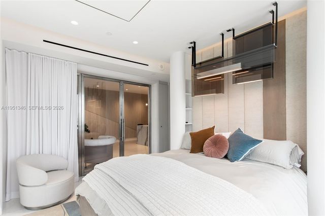 851 NE 1st Ave 3411, Miami, FL 33132