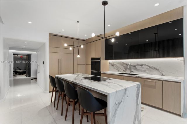 851 NE 1st Ave 3411, Miami, FL 33132