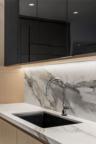 851 NE 1st Ave 3411, Miami, FL 33132