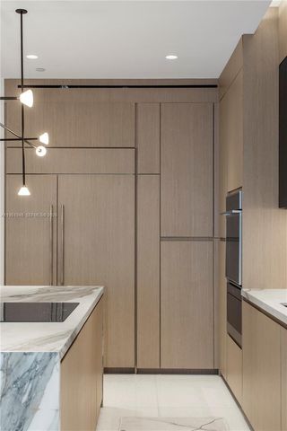 851 NE 1st Ave 3411, Miami, FL 33132