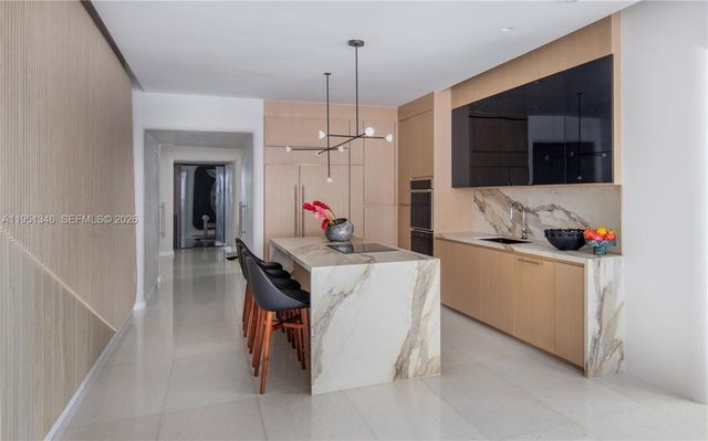 851 NE 1st Ave 3411, Miami, FL 33132