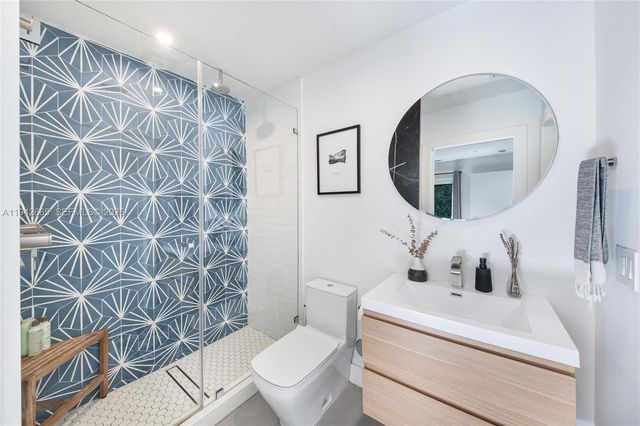 670 NE 58th St, Miami, FL 33137