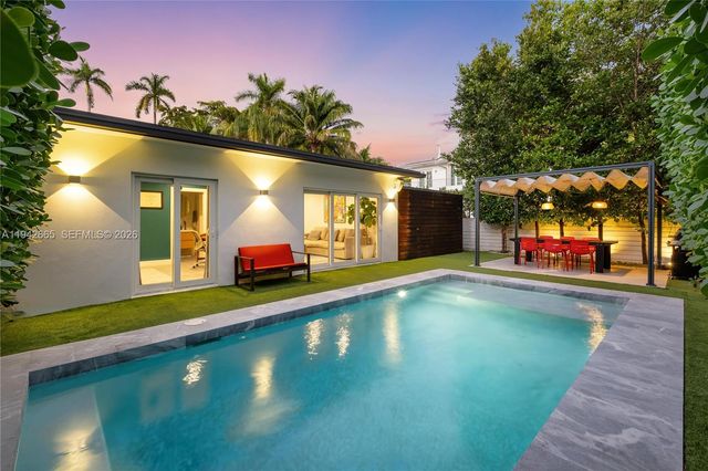 670 NE 58th St, Miami, FL 33137