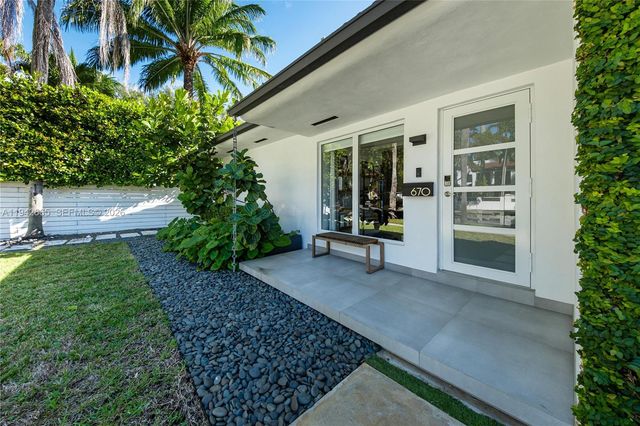 670 NE 58th St, Miami, FL 33137