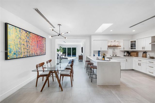 670 NE 58th St, Miami, FL 33137