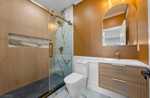 15 Scott Ter, Clifton City, NJ 07013