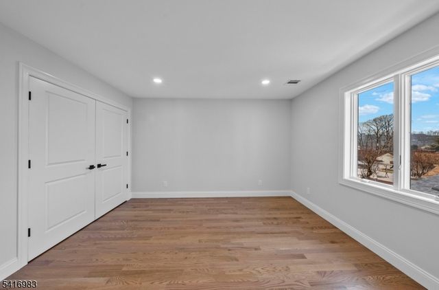 15 Scott Ter, Clifton City, NJ 07013