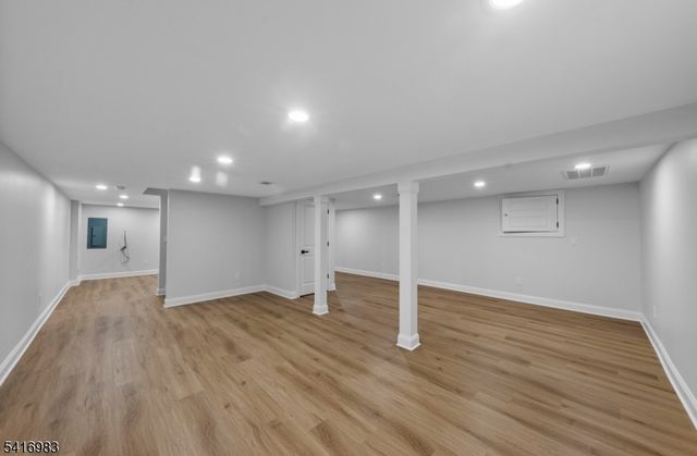 15 Scott Ter, Clifton City, NJ 07013