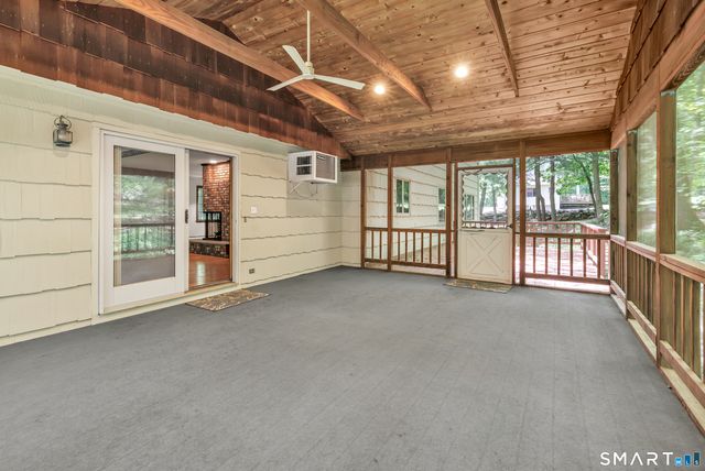 40 Owl Hill Trail, Trumbull, CT 06611
