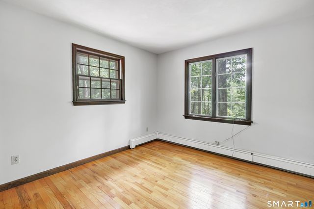 40 Owl Hill Trail, Trumbull, CT 06611