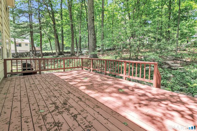 40 Owl Hill Trail, Trumbull, CT 06611