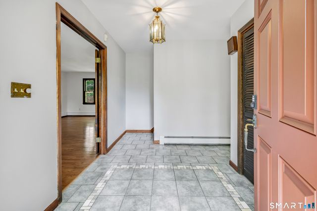 40 Owl Hill Trail, Trumbull, CT 06611