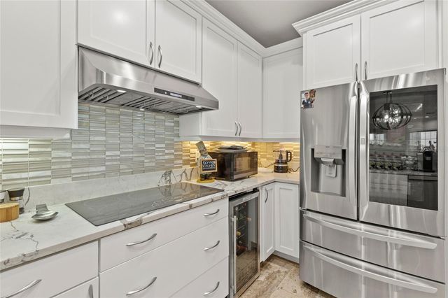 10 FRANKLIN COURT S 63C, St Petersburg, FL 33711