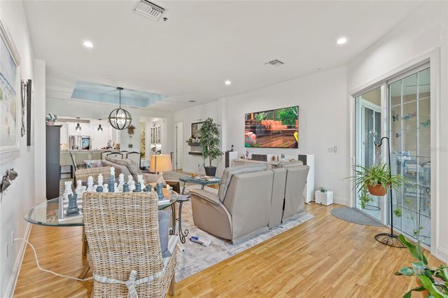 10 FRANKLIN COURT S 63C, St Petersburg, FL 33711
