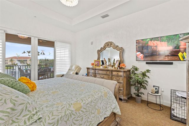 10 FRANKLIN COURT S 63C, St Petersburg, FL 33711