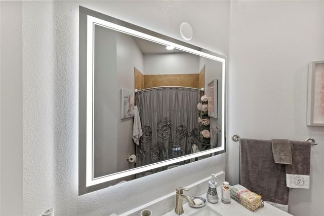 10 FRANKLIN COURT S 63C, St Petersburg, FL 33711