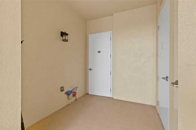 10 FRANKLIN COURT S 63C, St Petersburg, FL 33711