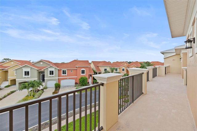 10 FRANKLIN COURT S 63C, St Petersburg, FL 33711