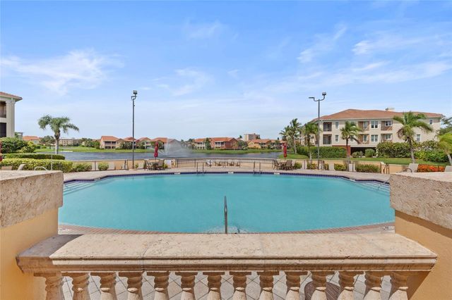 10 FRANKLIN COURT S 63C, St Petersburg, FL 33711