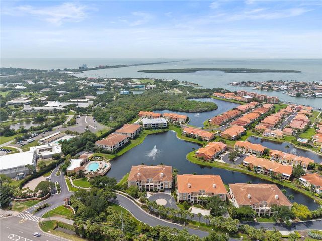 10 FRANKLIN COURT S 63C, St Petersburg, FL 33711