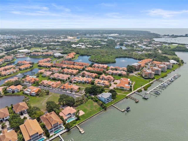 10 FRANKLIN COURT S 63C, St Petersburg, FL 33711