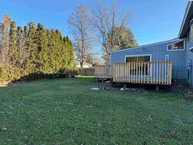 6105 W Sylvester St., Pasco, WA 99301