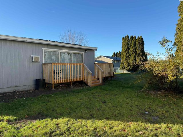 6105 W Sylvester St., Pasco, WA 99301