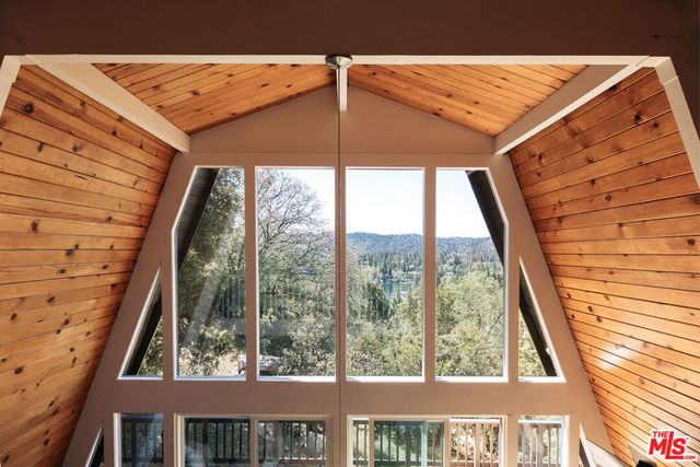 27585 Alpen Drive, Lake Arrowhead, CA 92352
