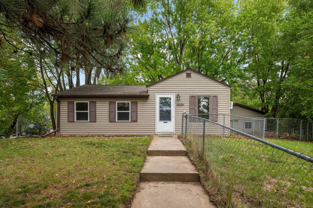 5030 Brent Avenue, Inver Grove Heights, MN 55076 — exterior