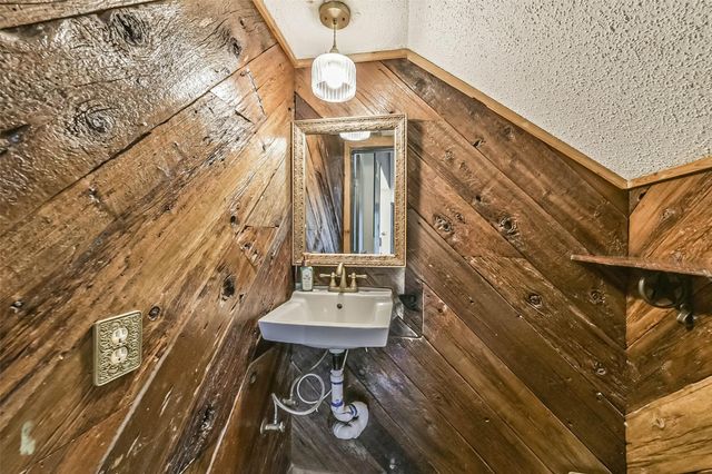 11102 Kirkridge Drive, Houston, TX 77089