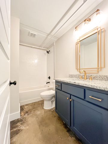 614 E Main Street 104, Chattanooga, TN 37402