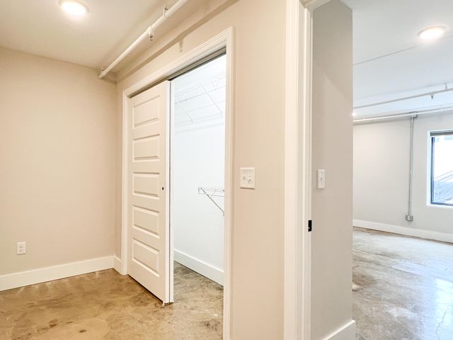 614 E Main Street 104, Chattanooga, TN 37402