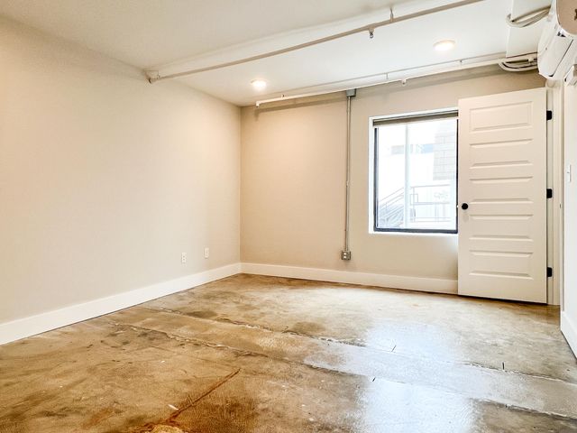 614 E Main Street 104, Chattanooga, TN 37402