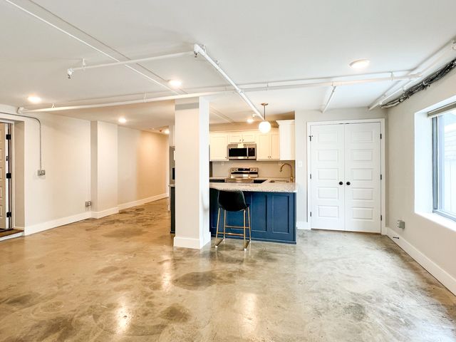 614 E Main Street 104, Chattanooga, TN 37402