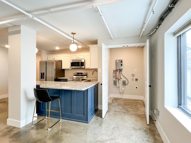 614 E Main Street 104, Chattanooga, TN 37402