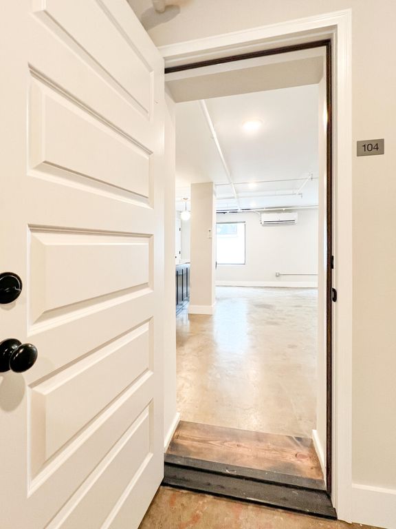 614 E Main Street 104, Chattanooga, TN 37402
