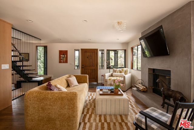 413 Cimarron Lane, Lake Arrowhead, CA 92352